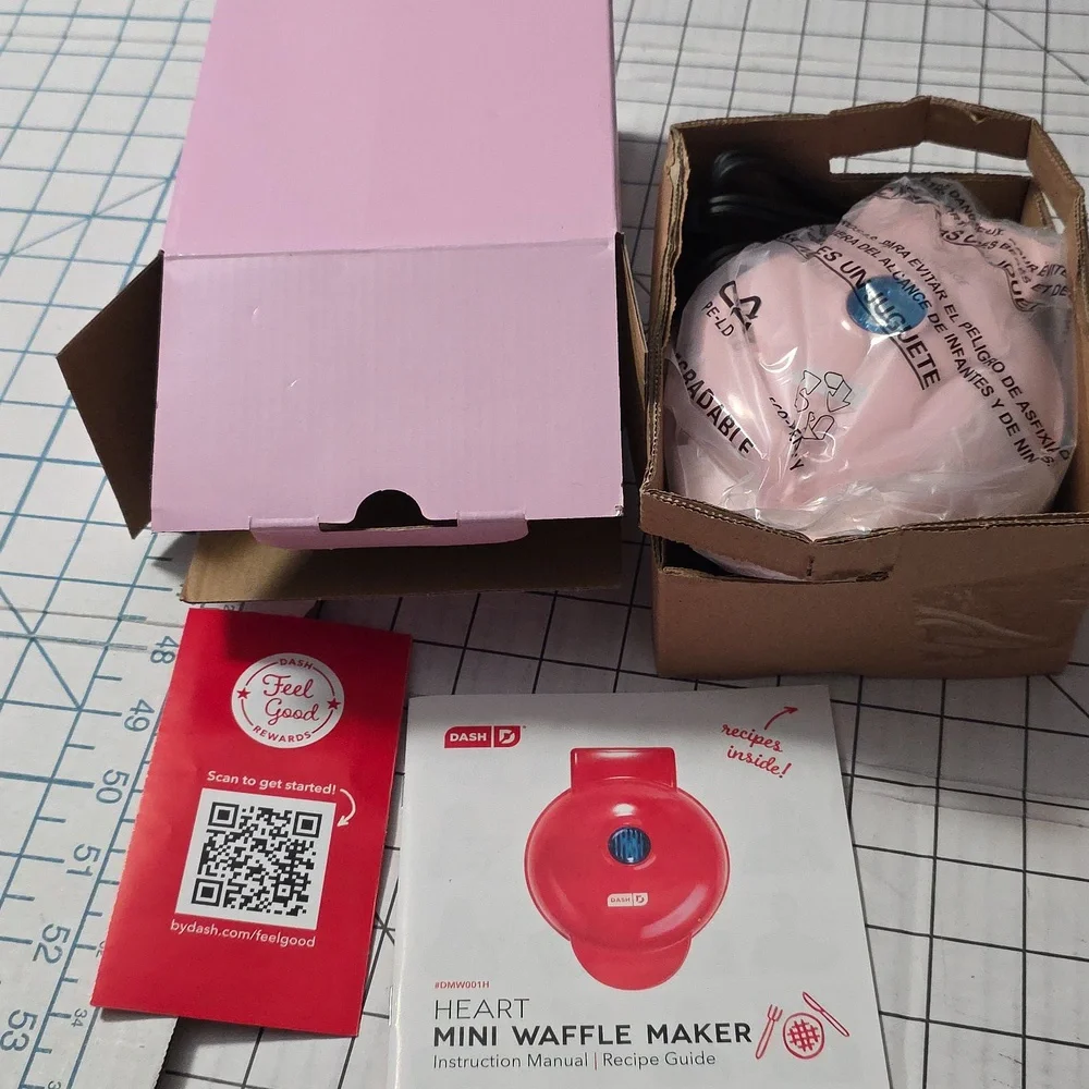 Compact Pink Waffle Maker, Mini Heart Maker, Dash, NIB